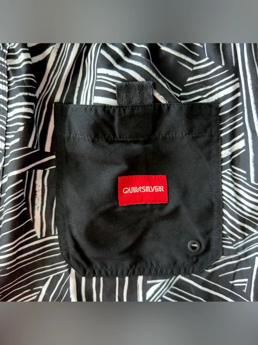 Quicksilver Volley Shorts Bamboo Swim Shorts Trunks Mens Medium Black White